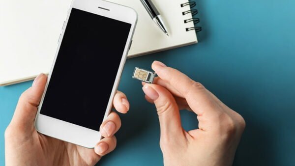 Can SIM cards go bad? Determining a damaged SIM card | eSIM Europe